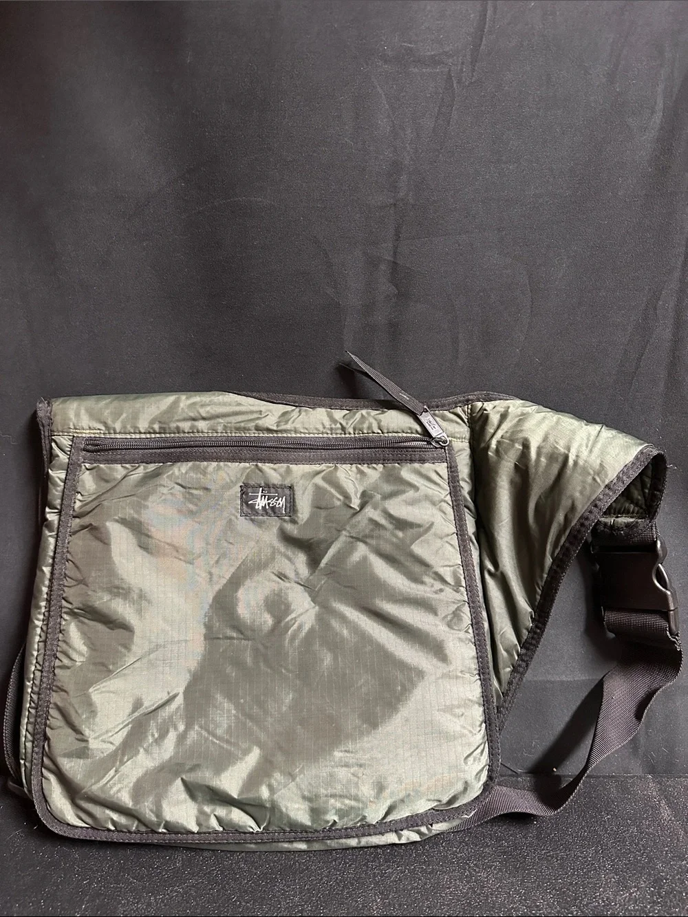 Y2K 90’s Stussy Olive Green Messenger Crossbody with Black Strap NWOT